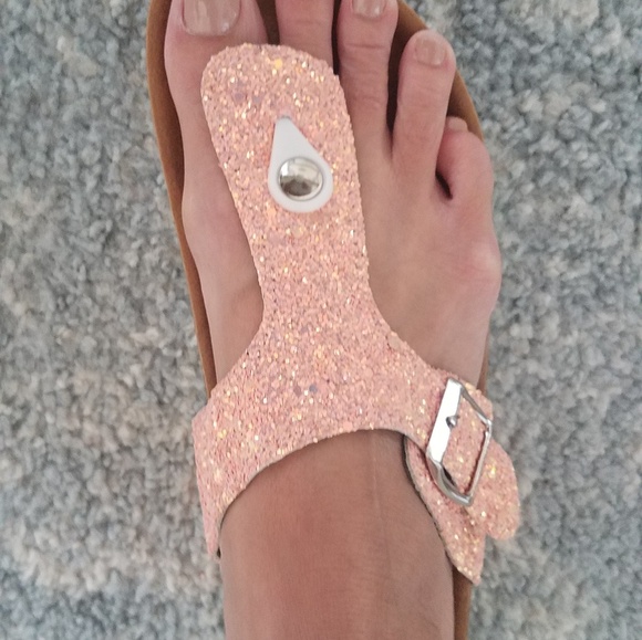 💸PRICE DROP😍 Cork Thong Glitter Sandals - Picture 2 of 4